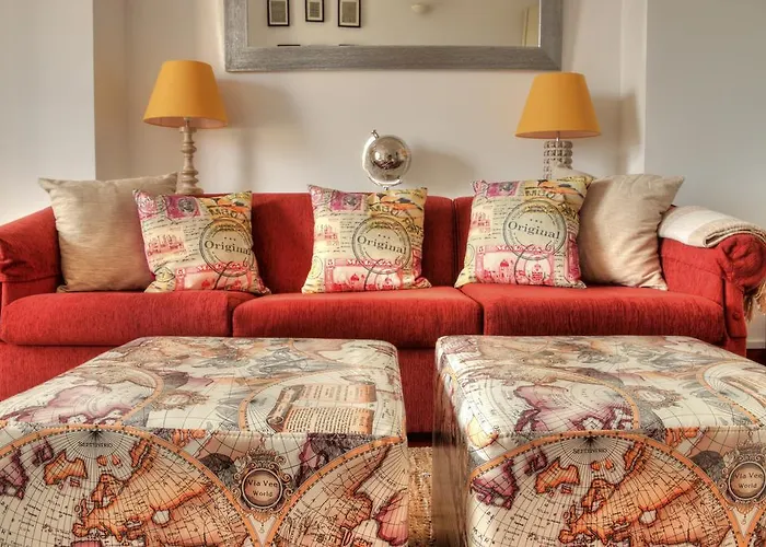 Old Town Apartment *